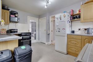 Kitchen- click for photo gallery